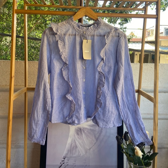 ONLY Tops. Size - 42 - Picture 3 of 7